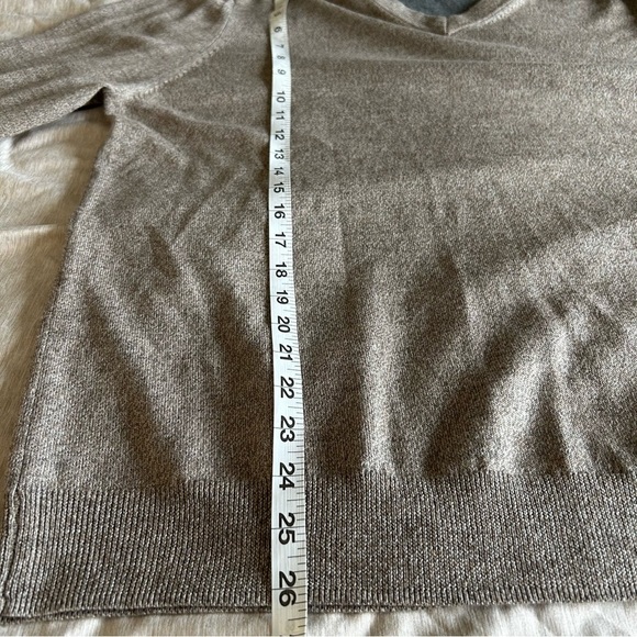 Nordstrom Men's 100% Merino Wool Academia Taupe V-Neck Sweater - Picture 7 of 7